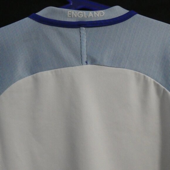 NIKE - Dri-Fit | size 22 | England 2016 2018 National Team Home Football Shirt - Picture 10 of 16
